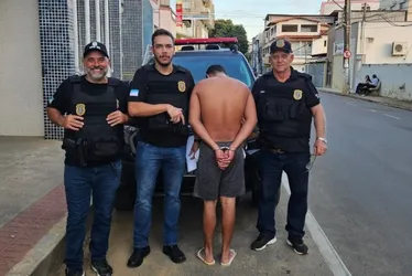 Imagem ilustrativa da imagem Suspeito de agredir a namorada é morto e enteado é preso no ES