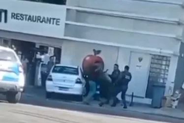 Imagem ilustrativa da imagem Suspeito de assalto é baleado após atingir PM com uma faca no Sul do ES
