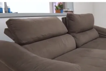 Imagem ilustrativa da imagem Suspeito faz lanche e dorme no sofá após invadir apartamento em Cariacica