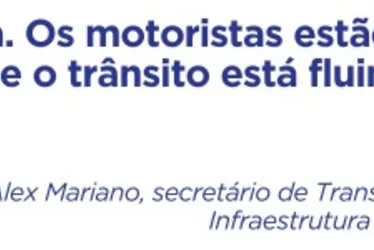Imagem ilustrativa da imagem Tem multa para quem para o carro no espaço de motos?