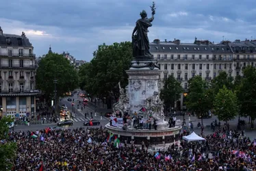 Imagem ilustrativa da imagem Ultradireita vence 1º turno de eleição legislativa na França