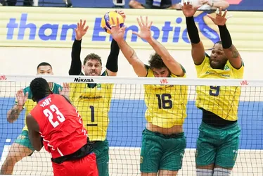 Imagem ilustrativa da imagem Vôlei: Brasil comete muitos erros e perde de Cuba na reestreia de Bernardinho