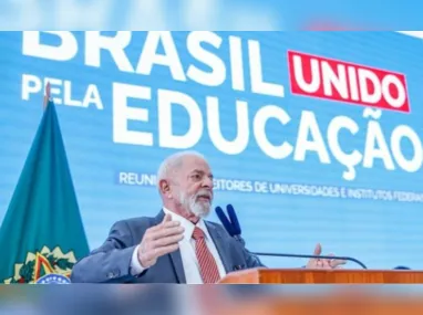 Antes da fala, Lula disse que era preciso dar mais oportunidades aos mais pobres