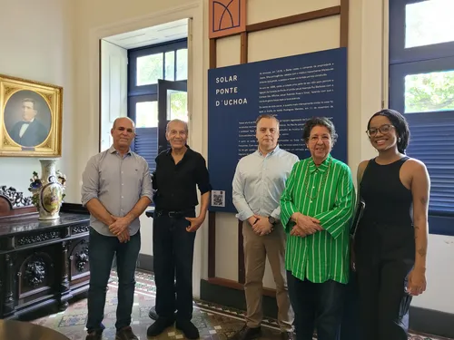 
          Imagem ilustrativa da imagem Academia Pernambucana de Letras ganha painéis com acessibilidade
          