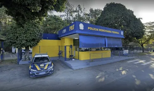 
          Imagem ilustrativa da imagem Adolescente autista é resgatado após fugir em ônibus que ia do ES para o RJ
          