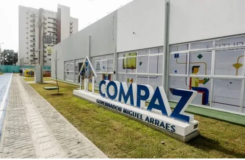 
          Imagem ilustrativa da imagem Adolescente de 15 anos é morto dentro do Compaz da Madalena
          