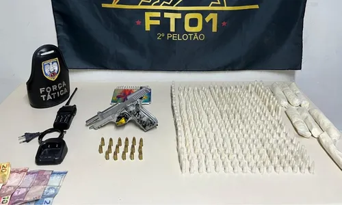 
          Imagem ilustrativa da imagem Adolescente é apreendido com mais de 300 pinos de cocaína em Vitória
          