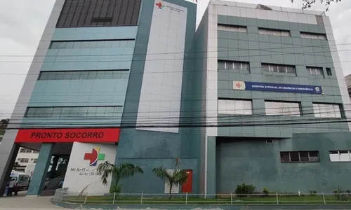 
          Imagem ilustrativa da imagem Adolescente é baleado na testa e pede socorro em casa na Serra
          