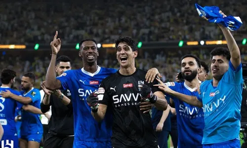 
          Imagem ilustrativa da imagem Al-Hilal, de Jorge Jesus, conquista Copa do Rei Saudita; CR7 chora
          