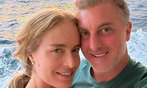 
          Imagem ilustrativa da imagem Angélica diz que Luciano Huck não quer ser presidente do Brasil: "É uma roubada"
          