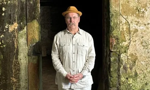 
          Imagem ilustrativa da imagem Antonio Calloni anuncia saída de emissora: 'Plim-plim, bye bye'
          