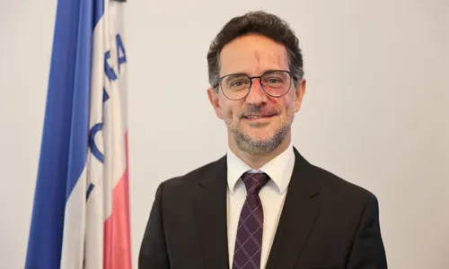 
          Imagem ilustrativa da imagem Após saída de Jasson Hibner, ES tem novo Procurador-Geral
          