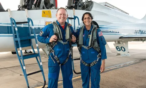 
          Imagem ilustrativa da imagem Quando os astronautas da Nasa 'presos no espaço' voltarão à Terra?
          