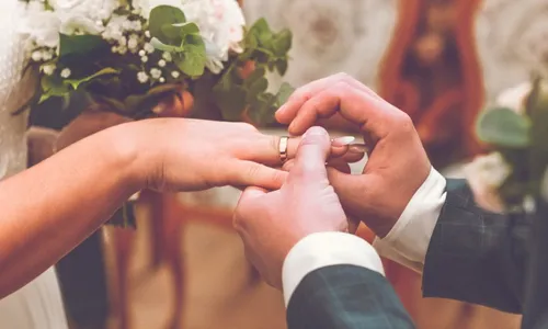 
          Imagem ilustrativa da imagem Seguem abertas inscrições para casamento coletivo no dia 11 de junho no Recife
          