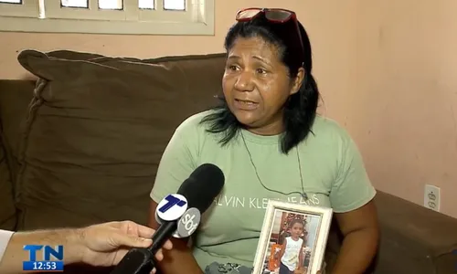 
          Imagem ilustrativa da imagem Avó de criança que morreu em explosão de lancha pede justiça: "Vivendo um pesadelo"
          