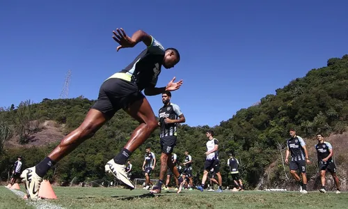 
          Imagem ilustrativa da imagem Botafogo quer revanche contra a LDU para consolidar a reação na Copa Libertadores
          