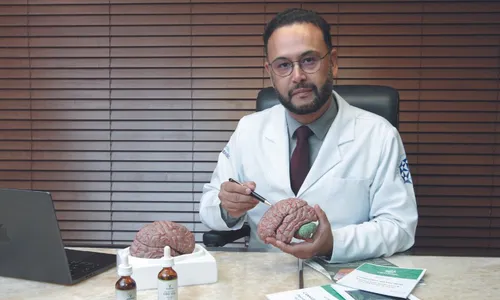 
          Imagem ilustrativa da imagem Brasil bate recorde na venda de cannabis medicinal
          