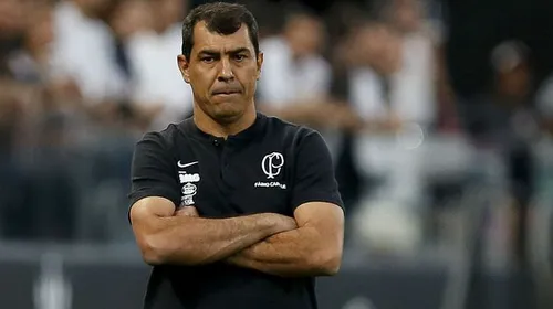 
          Imagem ilustrativa da imagem Carille celebra 2 a 0 do Santos e admite: 'Não dá para jogar bonito sempre'
          