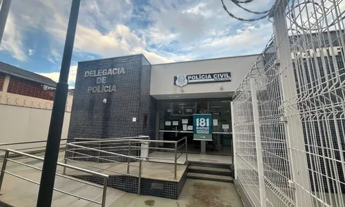 
          Imagem ilustrativa da imagem Casal é preso suspeito de estupro contra a filha no Sul do ES
          