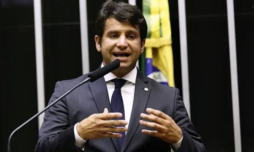 
          Imagem ilustrativa da imagem Centrão pode emplacar Dr. Luizinho na Saúde
          