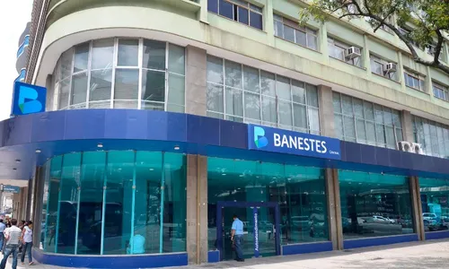 
          Imagem ilustrativa da imagem Banestes tem lucro recorde de R$ 226 milhões no primeiro semestre
          