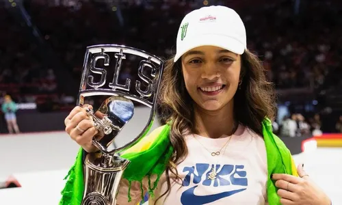 
          Imagem ilustrativa da imagem Com Rayssa e Augusto Akio, Brasil confirma 10 skatistas classificados para Paris
          