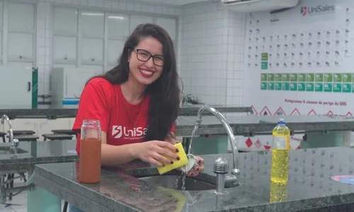 
          Imagem ilustrativa da imagem Como evitar que a garrafa d'água tenha micróbios
          