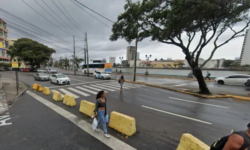 
          Imagem ilustrativa da imagem Construção do novo Centro de Convenções impacta 10 linhas de ônibus no Recife
          