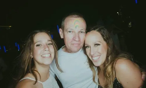 
          Imagem ilustrativa da imagem 'Coração está partido', diz filha de refém brasileiro encontrado morto em Gaza
          