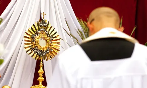 
          Imagem ilustrativa da imagem Corpus Christi é feriado nacional? Veja quais capitais param na data
          