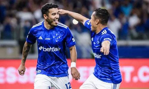 
          Imagem ilustrativa da imagem Cruzeiro vence, se aproxima do G-4 e afunda Fluminense na zona de rebaixamento
          