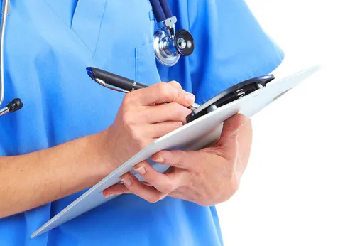 
          Imagem ilustrativa da imagem Cursos superiores em saúde com bolsas integrais para estudantes de baixa renda
          