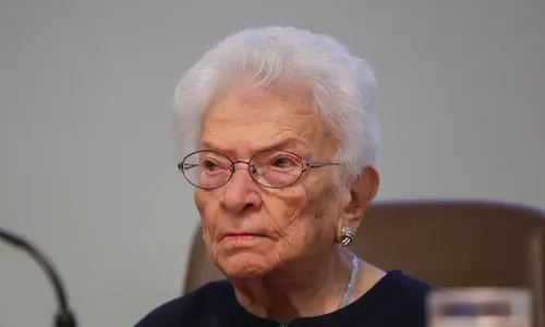 
          Imagem ilustrativa da imagem Deputada Luiza Erundina deixa UTI e vai para quarto do hospital
          