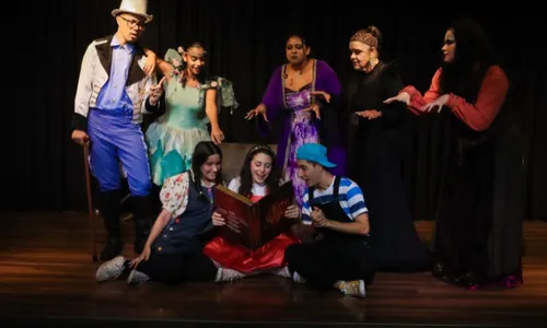 
          Imagem ilustrativa da imagem Diversão com peças premiadas no teatro neste domingo
          