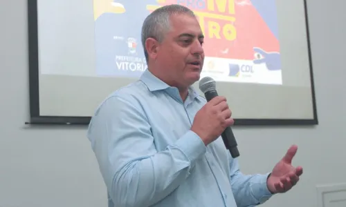 
          Imagem ilustrativa da imagem Entidades reagem contra semana com 4 dias de trabalho
          