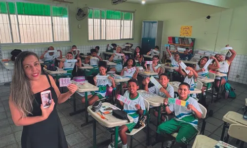 
          Imagem ilustrativa da imagem Escola de Cariacica viraliza com vídeo sobre Matemática
          