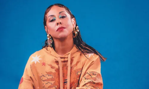 
          Imagem ilustrativa da imagem Evelyn Castro: “Eu tenho pensado muito no fim do mundo”
          