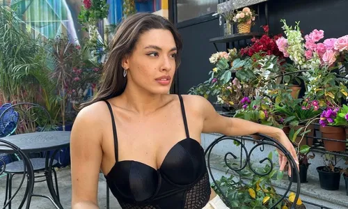 
          Imagem ilustrativa da imagem Ex-BBB Beatriz estuda para ter programa na TV e diz ser comparada com Hebe Camargo
          