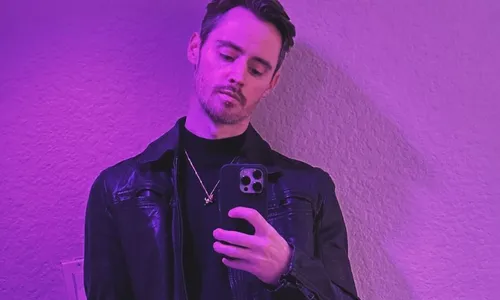 
          Imagem ilustrativa da imagem Ex-Disney que largou carreira por OnlyFans diz que queria evitar nudes vazados
          