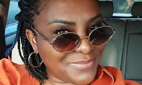 
          Imagem ilustrativa da imagem Ex-Rouge Karin Hils diz que fez aborto para priorizar carreira
          