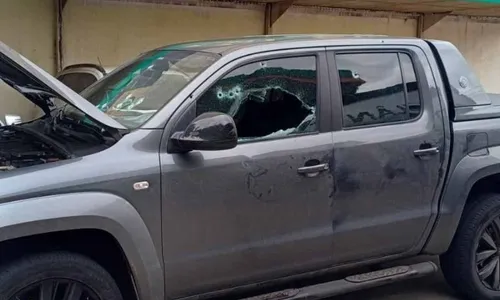 
          Imagem ilustrativa da imagem Ex-policial é baleado em posto de combustível em Vitória
          