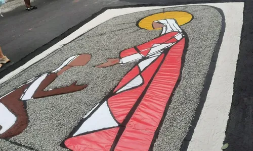 
          Imagem ilustrativa da imagem FOTOS E VÍDEOS | As belezas dos tapetes de Corpus Christi pelo ES
          