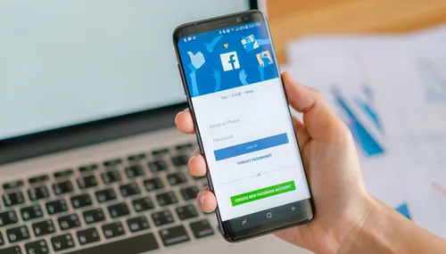 
          Imagem ilustrativa da imagem Facebook e Instagram vão usar seus dados para treinar IA? Veja novos termos de uso
          