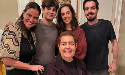 
          Imagem ilustrativa da imagem Faustão festeja aniversário do filho caçula após recuperação do transplante de rim
          