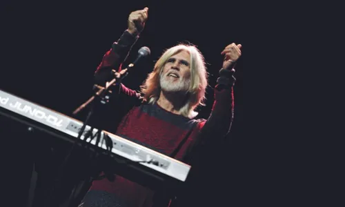 
          Imagem ilustrativa da imagem Show celebra 50 anos de sucesso
          