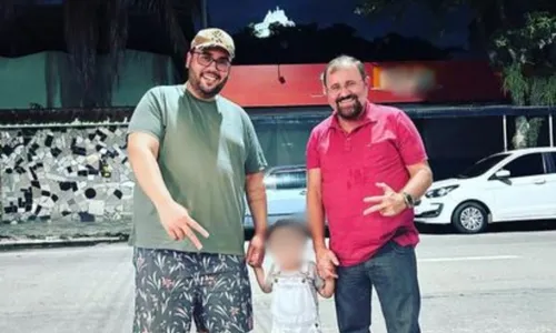 
          Imagem ilustrativa da imagem Filho de policial morto pelo cunhado: "Meu pai foi um grande homem"
          