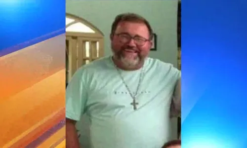 
          Imagem ilustrativa da imagem Filho de policial morto pelo cunhado: "Meu pai foi um grande homem"
          