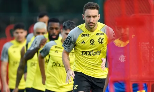 
          Imagem ilustrativa da imagem Léo Ortiz ganha vaga no meio e Flamengo terá ataque 'leve' para o bater Peñarol
          