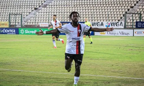 
          Imagem ilustrativa da imagem Fora de casa, Serra vence o Democrata SL pela Série D
          