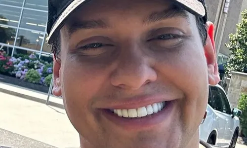 
          Imagem ilustrativa da imagem George Santos, brasileiro que era deputado nos EUA, abre perfil no Only Fans
          